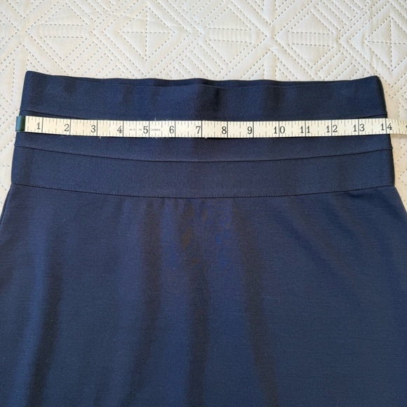 Max Studio Navy Pencil Skirt Size Medium - Picture 3 of 6
